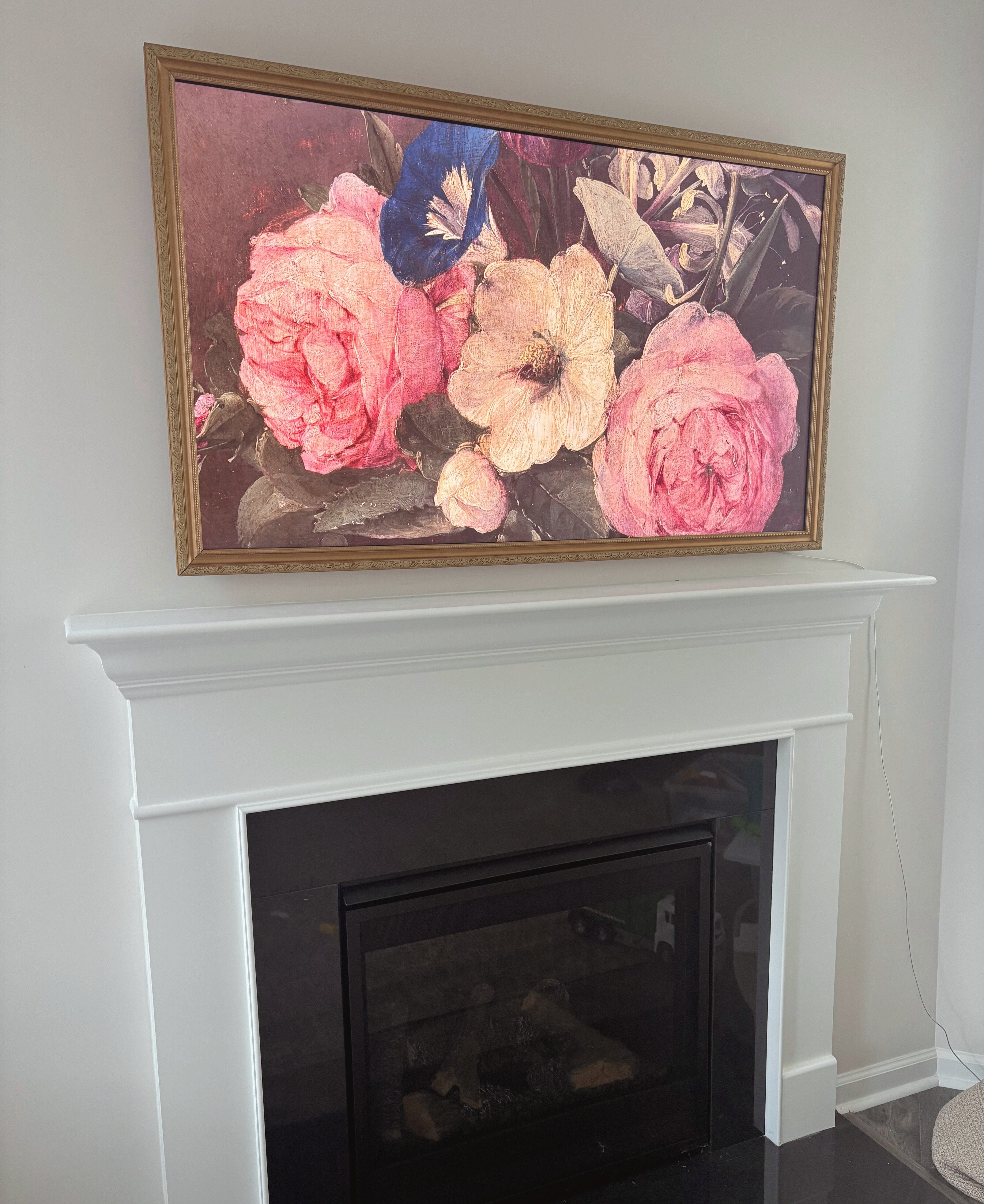 'The Woodrow' TV Frame